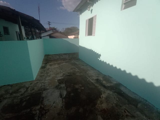 Casa com 80m² 2 quartos e 1 banheiro, para alugar, no bairro Vila Nossa Senhora de Fátima em São João da Boa Vista