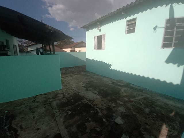 Casa com 80m² 2 quartos e 1 banheiro, para alugar, no bairro Vila Nossa Senhora de Fátima em São João da Boa Vista