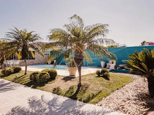 Casa com 476m² 2 quartos e 3 banheiros, à venda, no bairro Laranjal em Pelotas