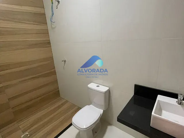 Casa com 250m² 3 quartos e 1 banheiro, à venda, no bairro Bairro da Floresta em São José dos Campos
