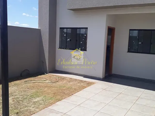 Casa com 125m² 2 quartos e 2 banheiros, à venda, no bairro Colinas em Londrina
