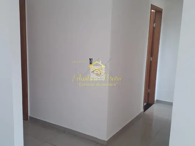 Casa com 125m² 2 quartos e 2 banheiros, à venda, no bairro Colinas em Londrina