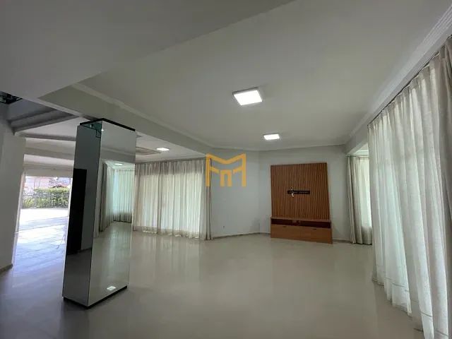 Casa 5 quartos e 8 banheiros, para alugar, no bairro Parque Verde em Belém