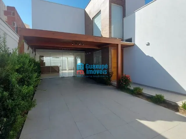 Casa com 340m² 3 quartos e 4 banheiros, à venda, no bairro VILA RICA em GUAXUPÉ