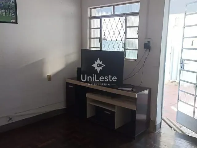 Casa com 320m² 2 quartos e 2 banheiros, à venda, no bairro Paraíso em Belo Horizonte