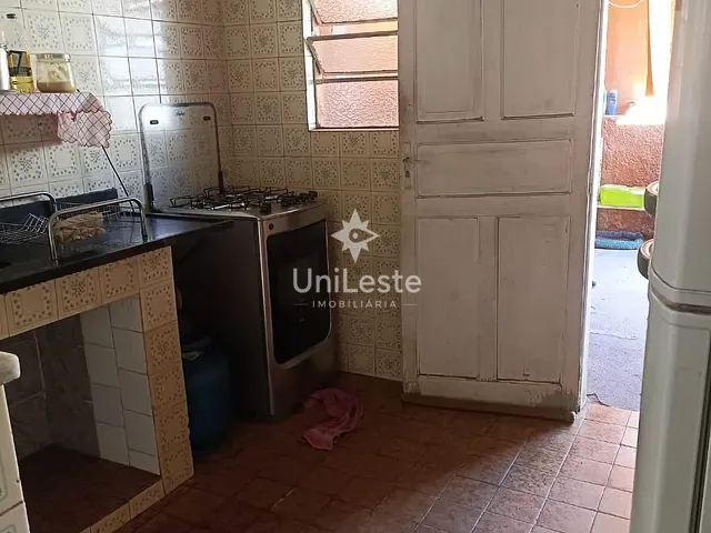 Casa com 320m² 2 quartos e 2 banheiros, à venda, no bairro Paraíso em Belo Horizonte