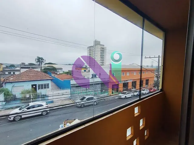 Casa 2 quartos e 2 banheiros, para alugar, no bairro Quitaúna em Osasco