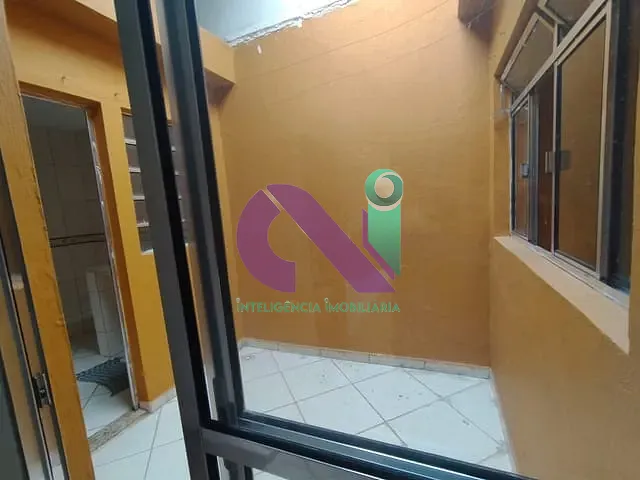 Casa 2 quartos e 2 banheiros, para alugar, no bairro Quitaúna em Osasco