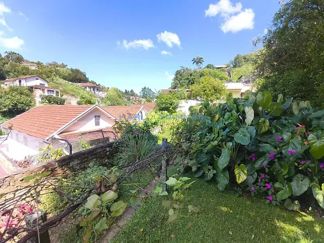 Casa 3 quartos e 2 banheiros, à venda, no bairro Centro em Petrópolis