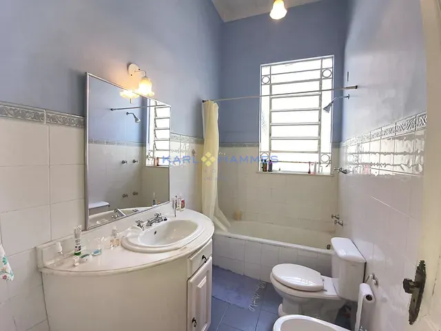 Casa 3 quartos e 2 banheiros, à venda, no bairro Centro em Petrópolis