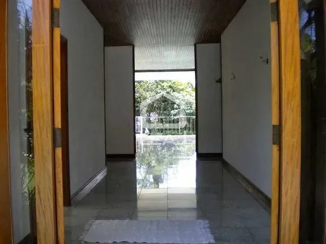 Casa com 890m² 4 quartos e 6 banheiros, à venda ou para alugar, no bairro Retiro Morumbi em São Paulo