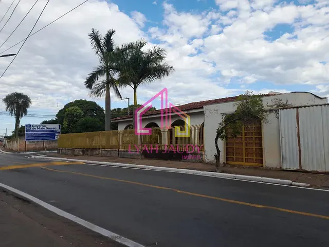 Casa com 720m² 4 quartos e 3 banheiros, à venda, no bairro Centro-Sul em Várzea Grande