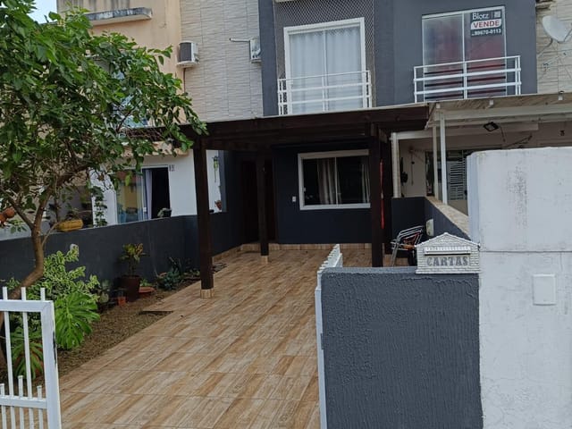 Casa com 137m² 2 quartos e 2 banheiros, à venda, no bairro Ingleses do Rio Vermelho em Florianópolis