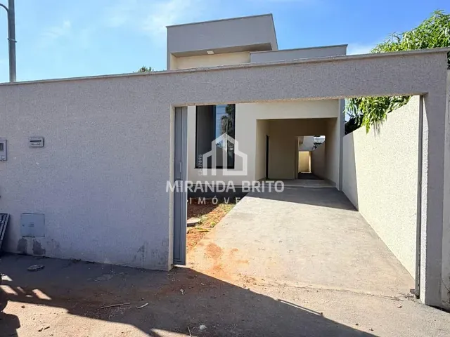 Casa 3 quartos e 2 banheiros, à venda, no bairro Jardim Riviera em Aparecida de Goiânia
