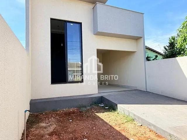 Casa 3 quartos e 2 banheiros, à venda, no bairro Jardim Riviera em Aparecida de Goiânia