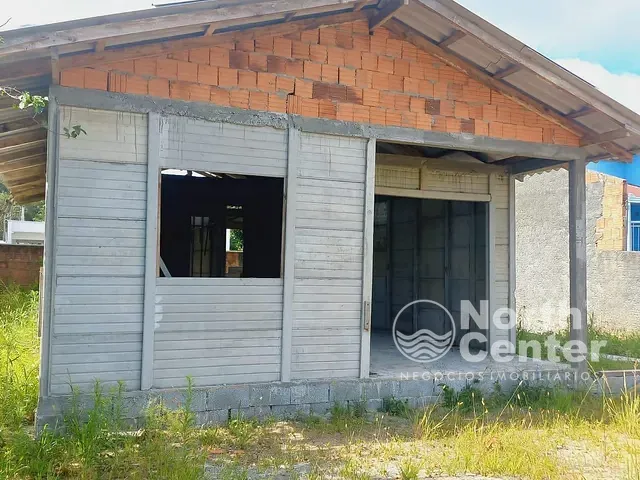 Casa com 360m² 2 quartos e 1 banheiro, à venda, no bairro Salinas em Balneário Barra do Sul