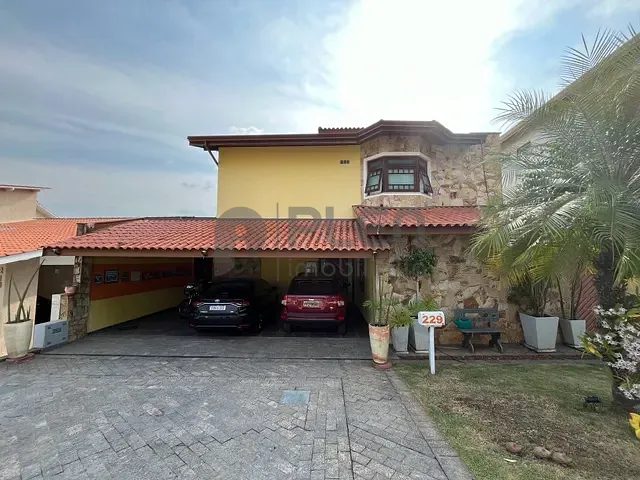 Casa com 404m² 4 quartos e 6 banheiros, à venda, no bairro Alphaville em Santana de Parnaíba