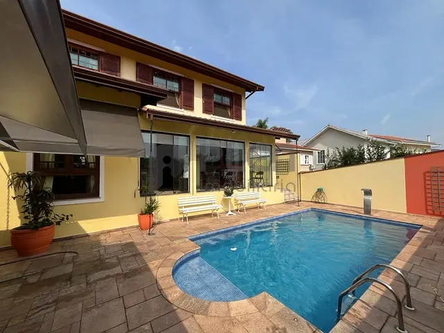 Casa com 404m² 4 quartos e 6 banheiros, à venda, no bairro Alphaville em Santana de Parnaíba