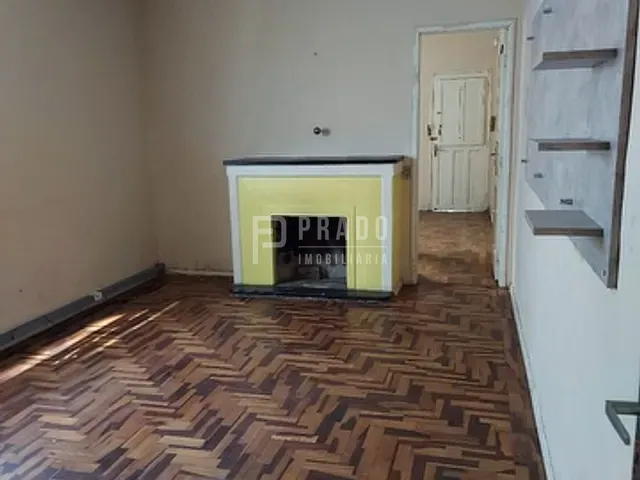 Casa com 225m² 2 quartos e 2 banheiros, à venda, no bairro Centro em Pelotas