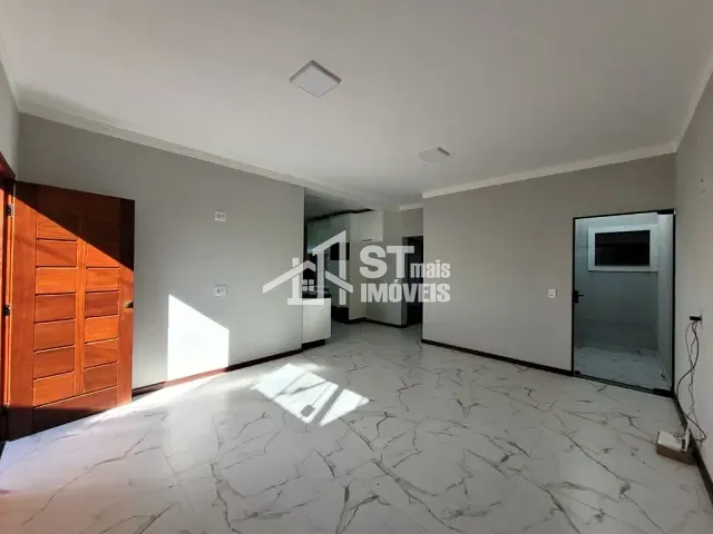 Casa com 200m² 3 quartos e 2 banheiros, à venda, no bairro Jardim Mirante em Andradas