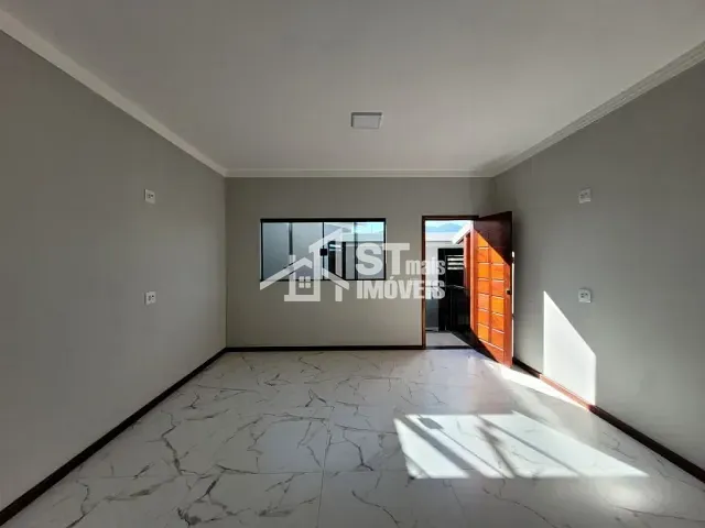 Casa com 200m² 3 quartos e 2 banheiros, à venda, no bairro Jardim Mirante em Andradas
