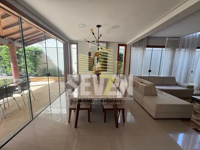 Casa com 360m² 4 quartos e 5 banheiros, à venda, no bairro Residencial Tivoli II em Bauru
