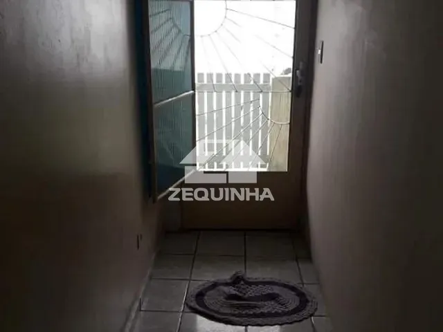 Casa com 126m² 3 quartos e 2 banheiros, à venda, no bairro Jardim Sao Daniel em Carapicuiba