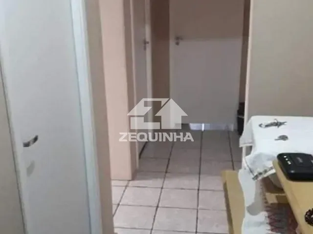 Casa com 126m² 3 quartos e 2 banheiros, à venda, no bairro Jardim Sao Daniel em Carapicuiba