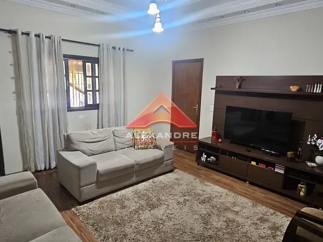 Casa com 150m² 4 quartos e 2 banheiros, à venda, no bairro Vila Industrial em São José dos Campos