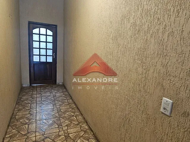 Casa com 150m² 4 quartos e 2 banheiros, à venda, no bairro Vila Industrial em São José dos Campos