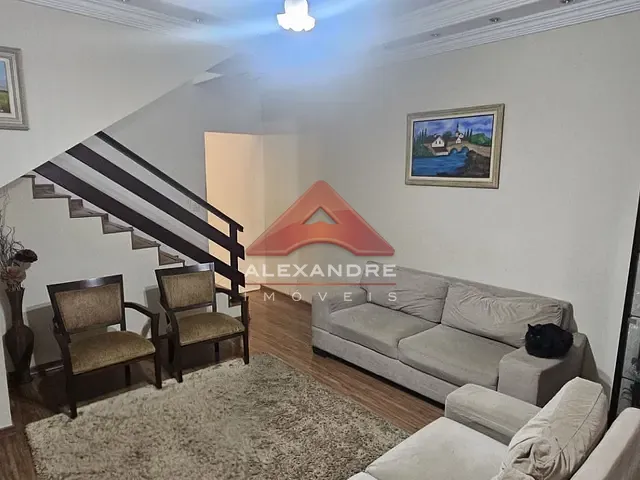 Casa com 150m² 4 quartos e 2 banheiros, à venda, no bairro Vila Industrial em São José dos Campos