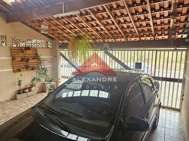 Casa com 150m² 4 quartos e 2 banheiros, à venda, no bairro Vila Industrial em São José dos Campos