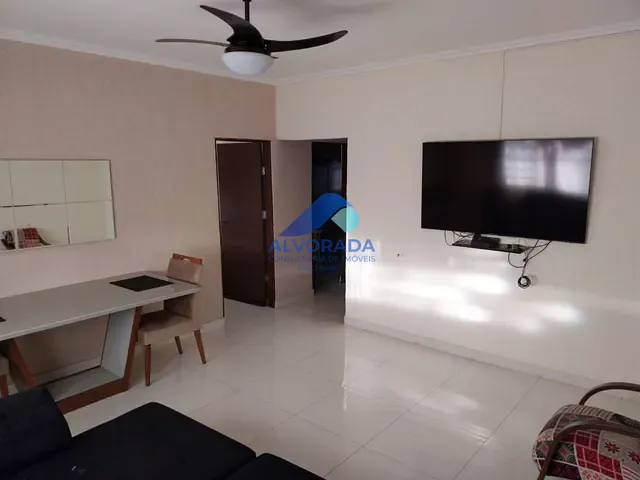 Casa com 300m² 3 quartos e 2 banheiros, à venda, no bairro Santana em São José dos Campos