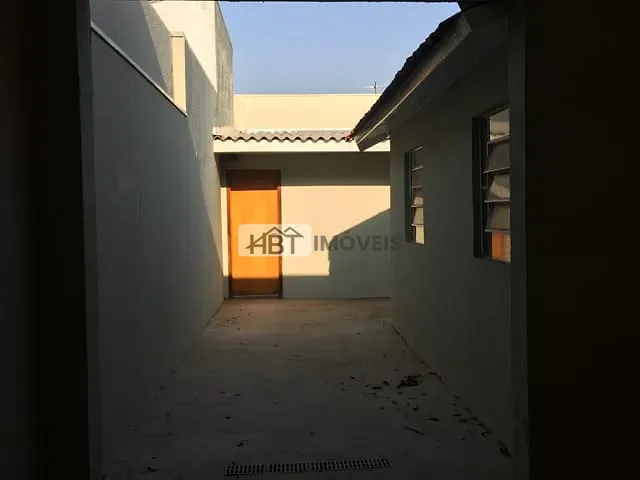 Casa com 200m² 3 quartos e 1 banheiro, à venda, no bairro Núcleo Residencial Edison Bastos Gasparini em Bauru