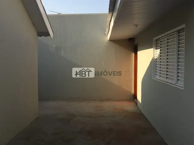 Casa com 200m² 3 quartos e 1 banheiro, à venda, no bairro Núcleo Residencial Edison Bastos Gasparini em Bauru