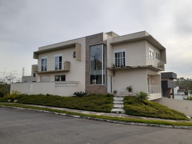 Casa com 250m² 3 quartos e 4 banheiros, à venda, no bairro Mogi Moderno em Mogi das Cruzes