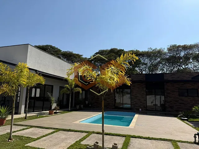 Chácara com 1031m² 3 quartos e 4 banheiros, à venda, no bairro Parque das Bandeiras 2 em Indaiatuba