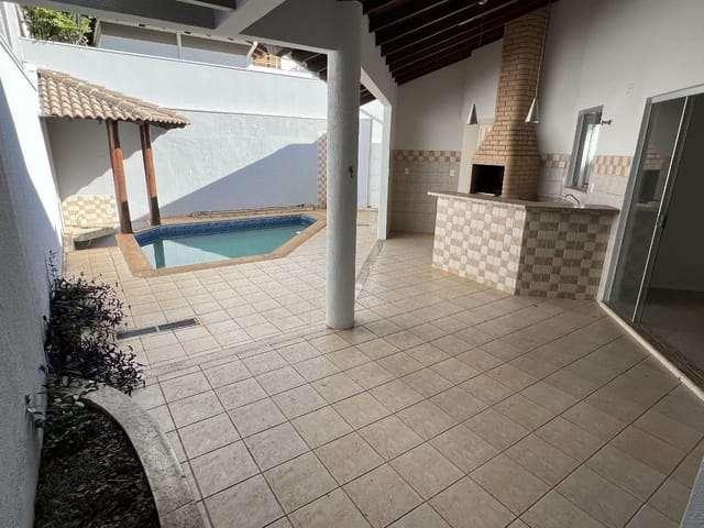 Foto do Casa - Casa para locação Villaggio II, 4 Dormi sendo 1 Suite com Closet e Banheira na Vila Aviação, Bauru, SP | Mízon Negócios Imobiliários