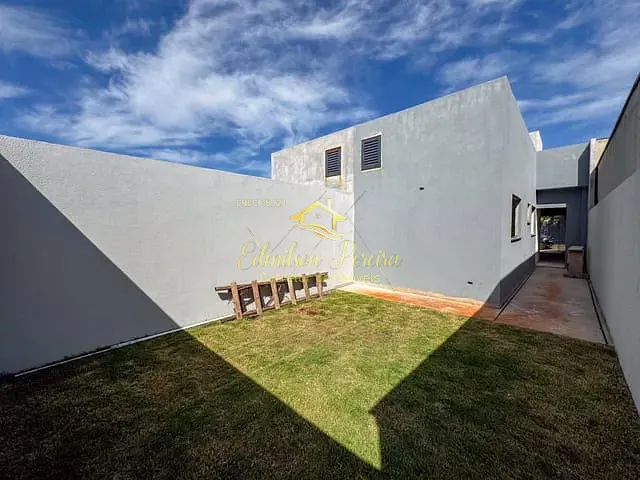 Casa com 125m² 2 quartos e 1 banheiro, à venda, no bairro Jardim Pequena Londres em Londrina