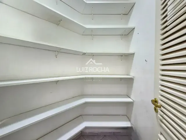 Casa com 540m² 5 quartos e 7 banheiros, à venda, no bairro Alphaville em Santana de Parnaíba