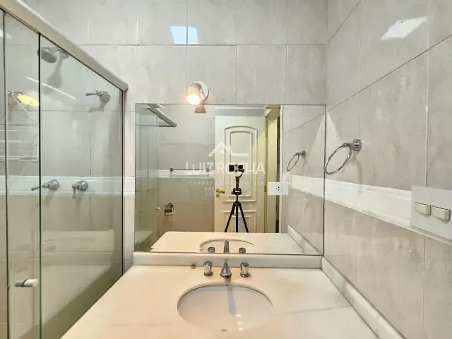 Casa com 540m² 5 quartos e 7 banheiros, à venda, no bairro Alphaville em Santana de Parnaíba