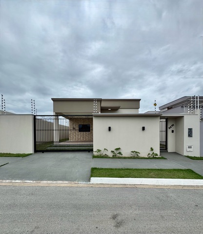 Casa com 250m² 2 quartos e 2 banheiros, à venda, no bairro Jardim Araguaia II em Nova Mutum
