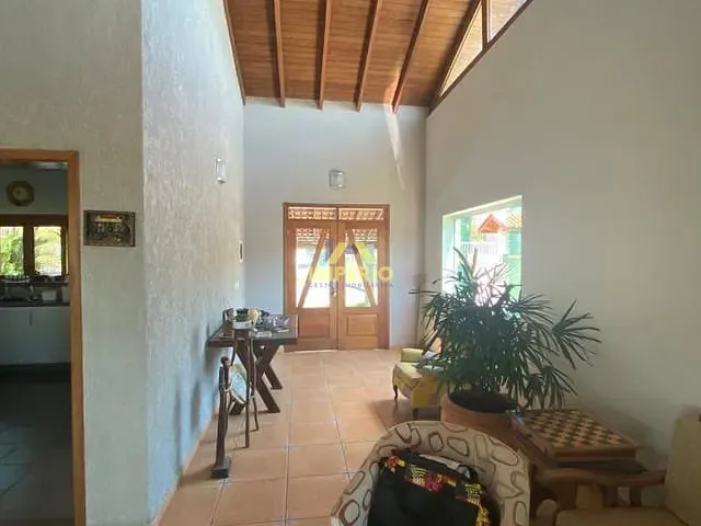 Casa 2 quartos e 3 banheiros, à venda, no bairro Terras de Santa Rosa em Salto