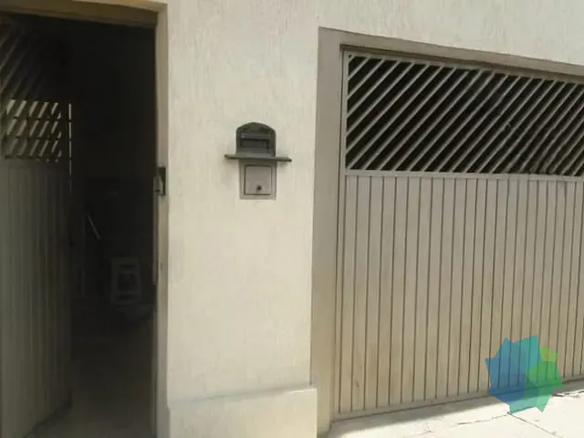 Casa com 275m² 3 quartos e 2 banheiros, à venda, no bairro Centro em Salto