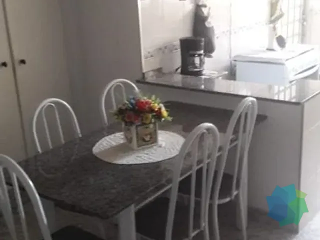 Casa com 275m² 3 quartos e 2 banheiros, à venda, no bairro Centro em Salto