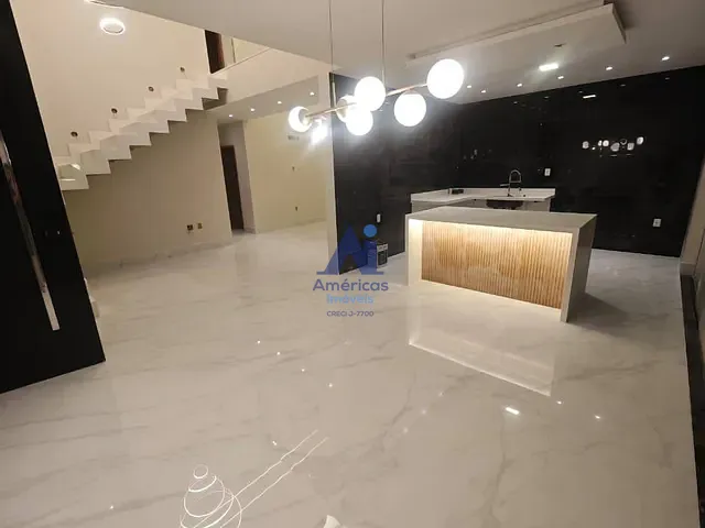Casa com 298m² 4 quartos e 5 banheiros, à venda, no bairro Parque Tarcisio Miranda em Campos dos Goytacazes