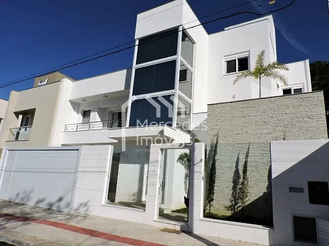 Casa com 360m² 5 quartos e 6 banheiros, à venda, no bairro Praia dos Amores em Balneário Camboriú