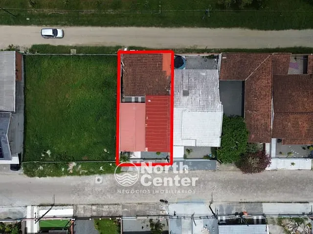 Casa com 234m² 3 quartos e 3 banheiros, à venda, no bairro Costeira em Balneário Barra do Sul