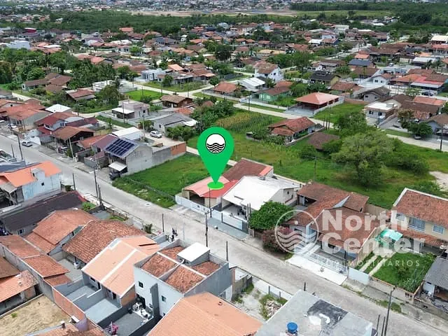 Casa com 234m² 3 quartos e 3 banheiros, à venda, no bairro Costeira em Balneário Barra do Sul