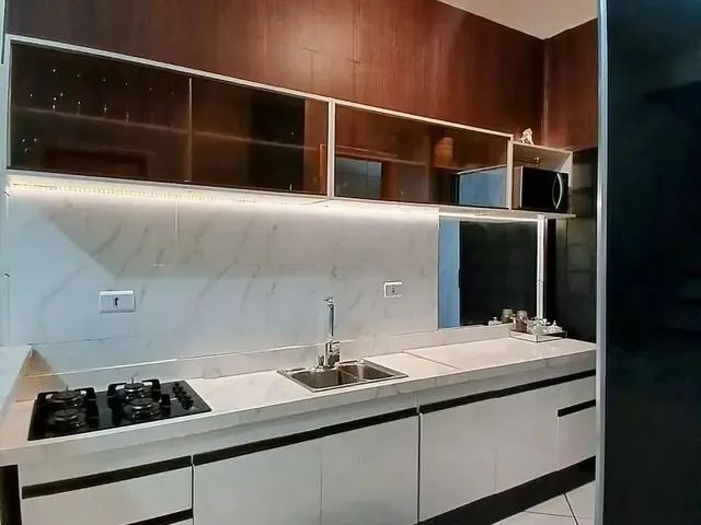 Casa com 10m² 3 quartos e 2 banheiros, para alugar, no bairro Interlagos em Londrina